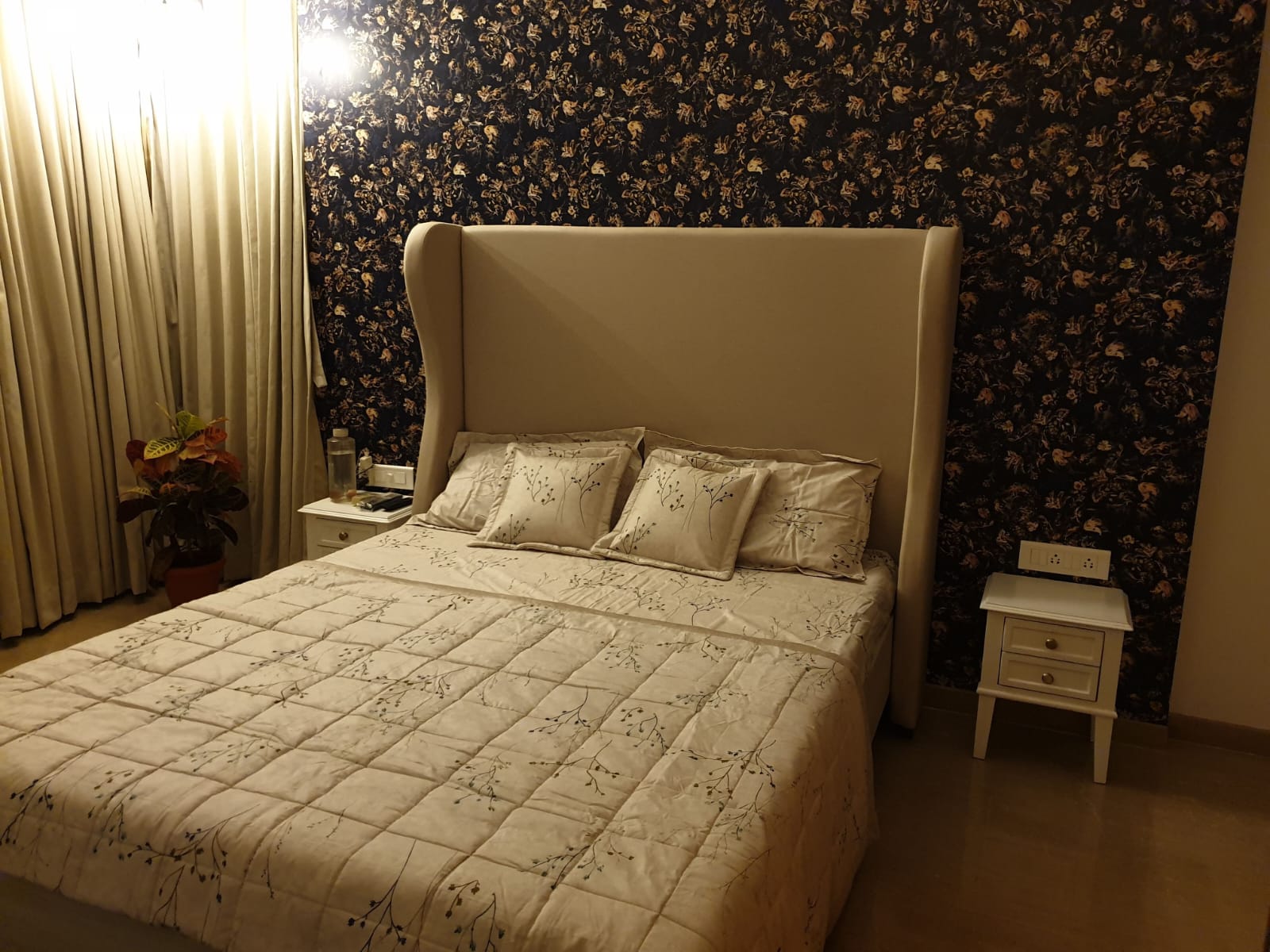 3½ BHK Semi Furnished in Lodha Aria , Parel